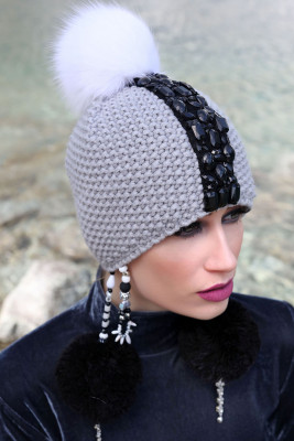 Originálna luxusná dámska zimná čiapka VISEA